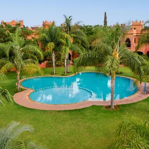 magnificent-villa-320-m2-with-private-pool-and-maid.marrakeshhotelsmorocco.com/