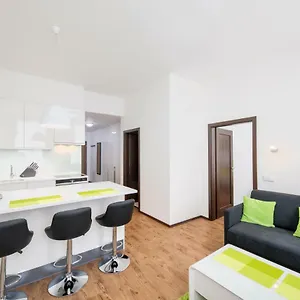 Near Centre With Parking Place Praga