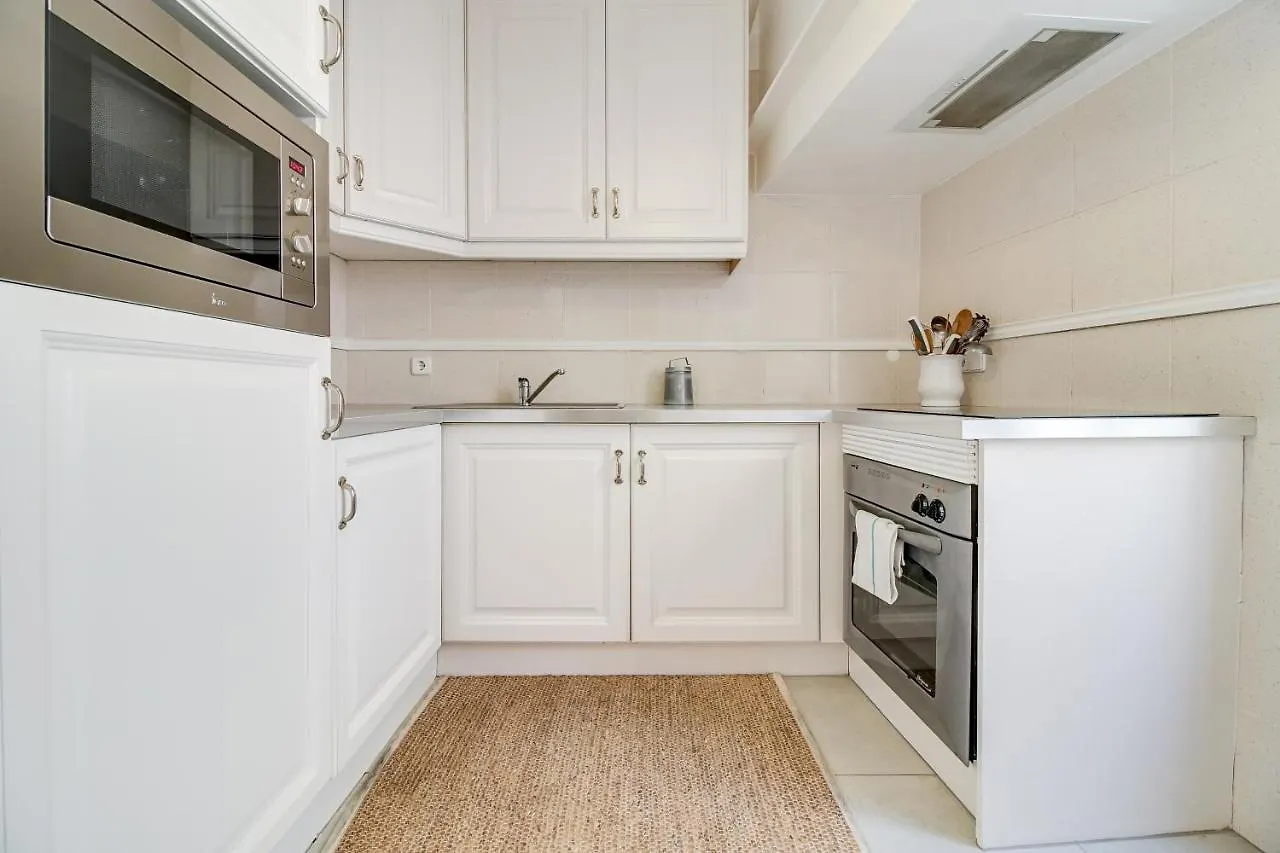 Madragoa Cosy Apartment Lisbon